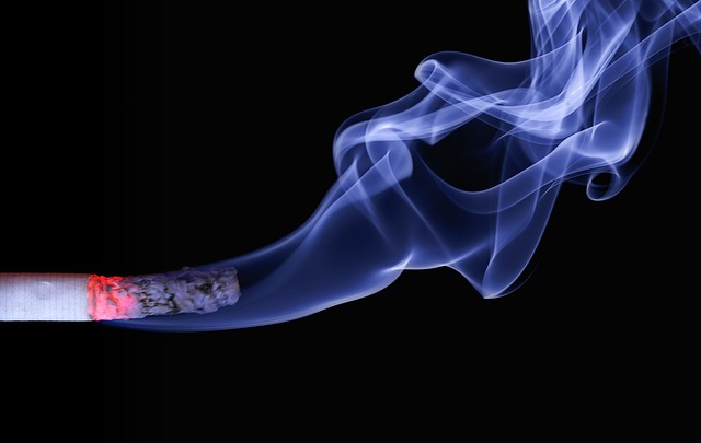 Does smoking make joint pain worse?