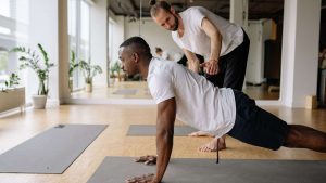 Man doing core-strengthening exercises 