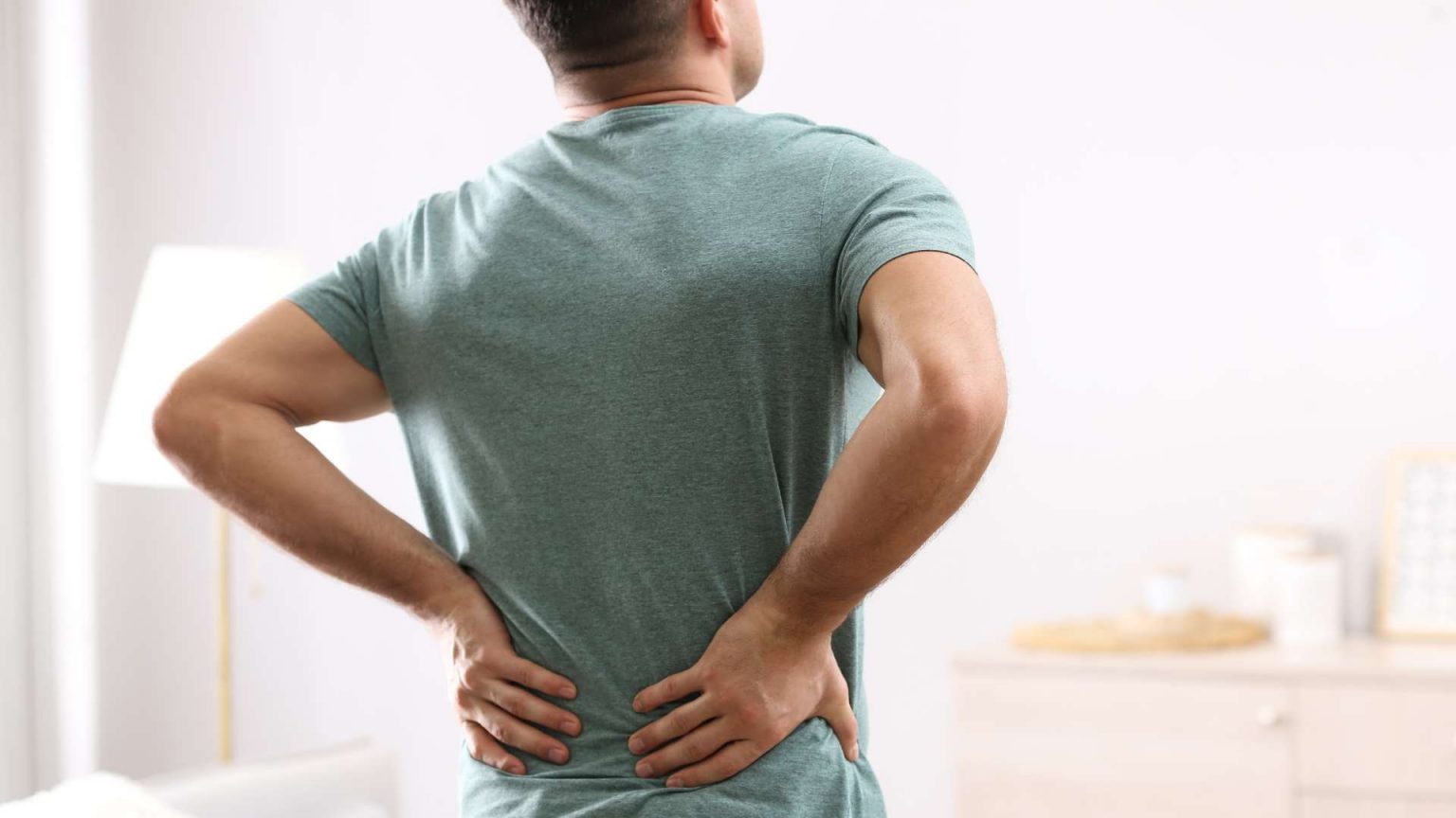 Back Pain and Kidneys When Should You Worry? Sundial Clinics